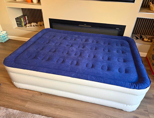 Double air bed with - air,